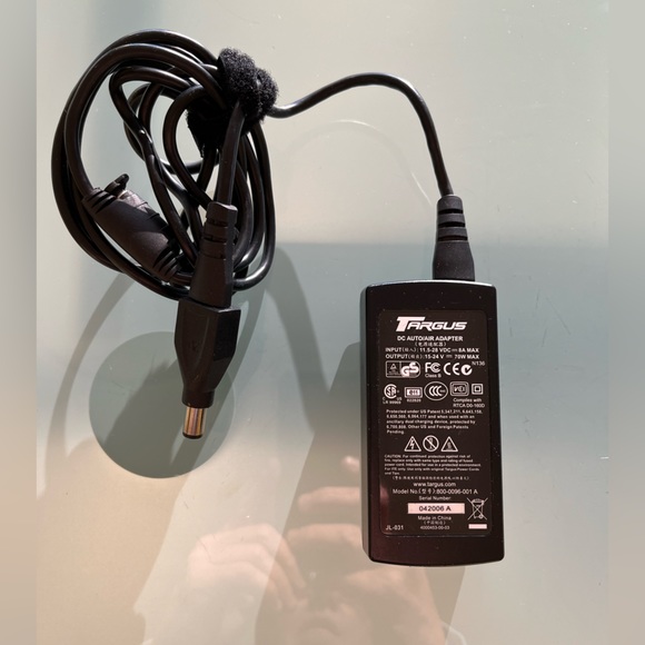 Targus DC Auto Air Adaptor Model 800-0096-001 A | Input 11.5-28 VDC 8A Max - Picture 4 of 7